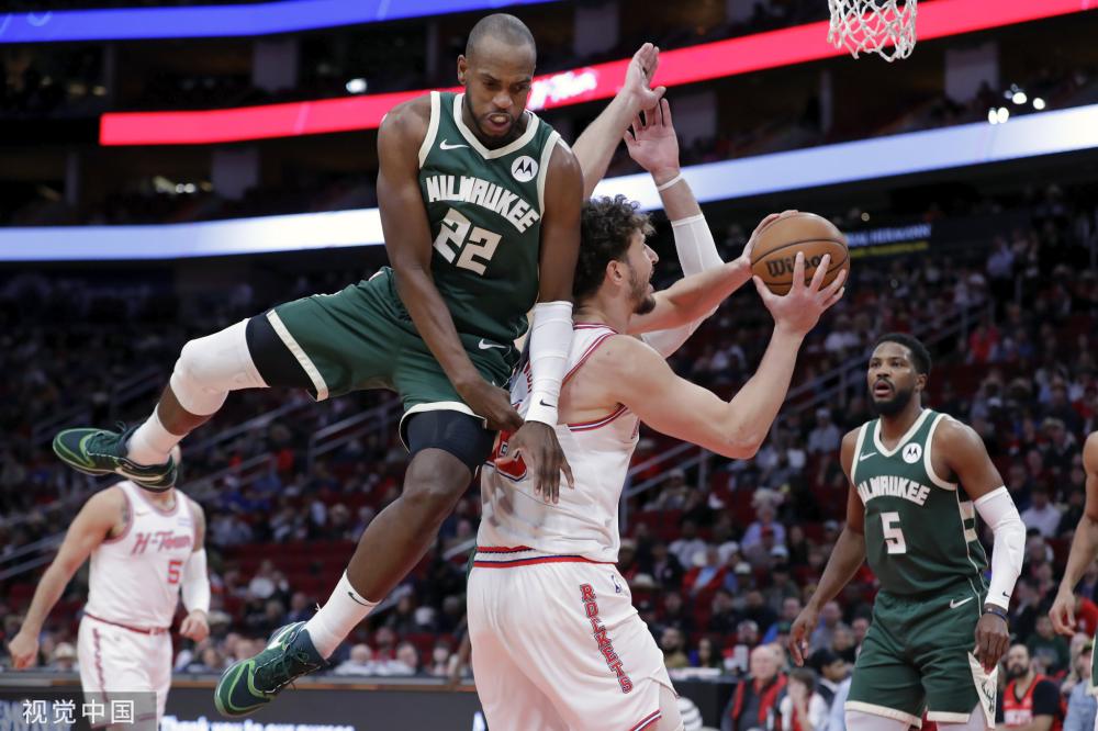 社交媒体上 社交媒体上